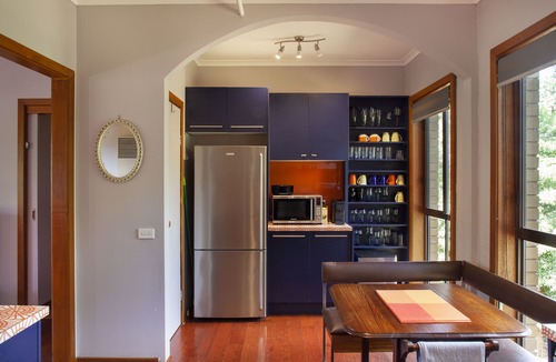 Silvan House | Treetops Apartment 7 night discounts