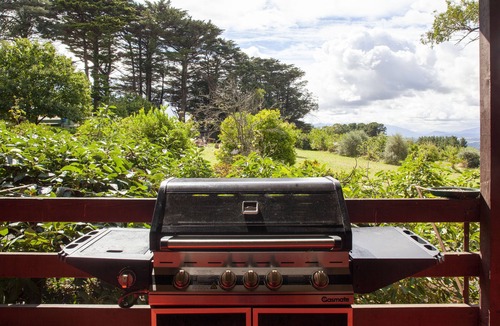 Silvan House | Treetops Apartment 7 night discounts