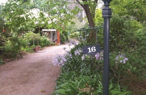 Blackburn Bed & Breakfast | Treetops Bed & Breakfast