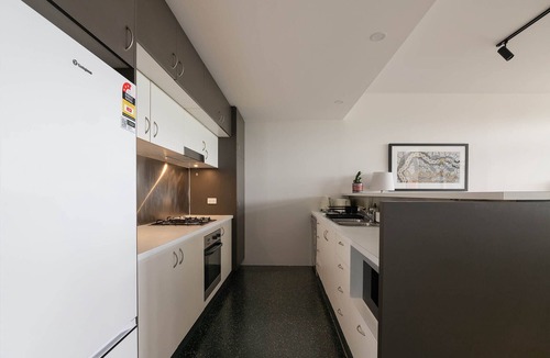 Camperdown Apartment | Treetops Camperdown, Inner City Bliss w Parking