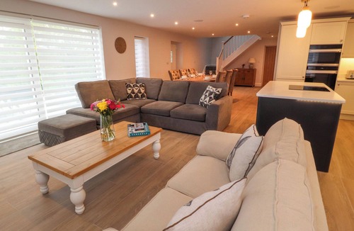 Newton-in-Bowland Cottage | TREETOPS, family friendly, with open fire in Clitheroe