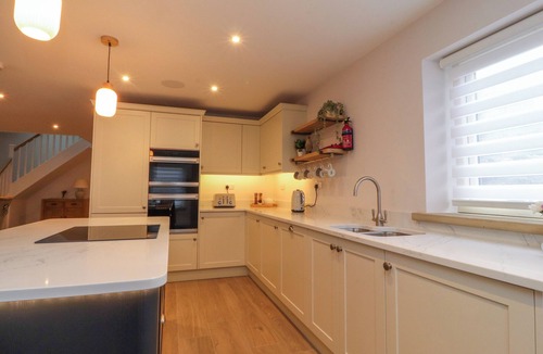 Newton-in-Bowland Cottage | TREETOPS, family friendly, with open fire in Clitheroe