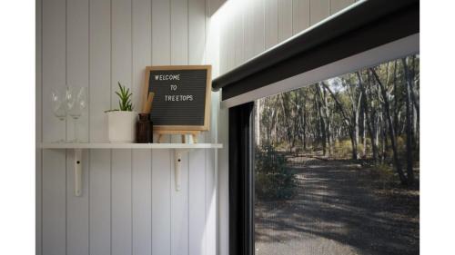 Walmer House | Treetops Farmstay 2 by Tiny Away