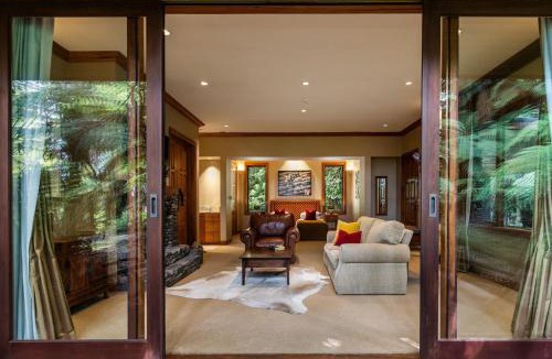 Horohoro Resort | Treetops Lodge & Estate