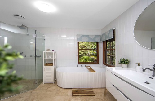 Pearl Beach House | TREETOPS LODGE @ PEARL BEACH