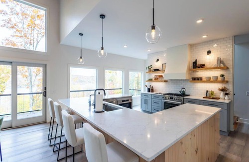 Penn Yan House | TreeTops, modern luxury overlooking Keuka Lake - Luxury Treehouse included