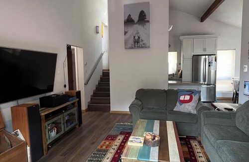 Taos Ski Valley House | Treetops! Newly Remodeled Ski Valley Cabin