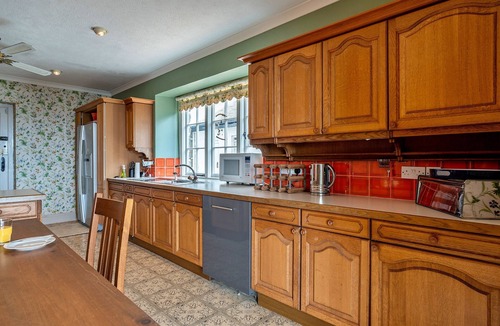 Coverack Ski Chalet | Tregatreath