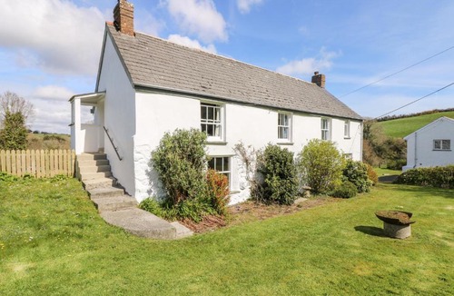 Helford Passage House | Tregithey Farmhouse