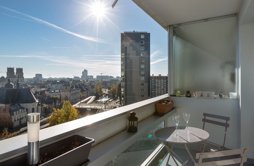 Bourg-l'Eveque Apartment | TREGOR - 2 ch - Parking + Vue sublime