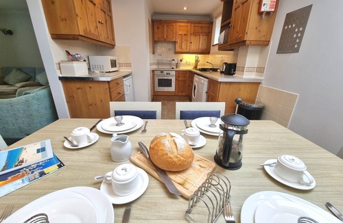 Newquay Villa | Tregurrian Villas