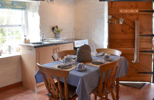 Lower Trengale House | Trekeive Cottage