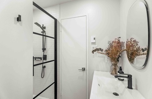 Mont-Tremblant House | Tremblant Lakeview Retreat w/Balcony & Fireplace