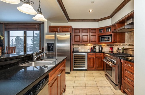 Mont-Tremblant Pedestrian Village Condo | Tremblant Prestige - Bondurant 95-10