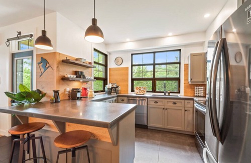 Tremblant-Les-Eaux Apartment | Tremblant Prestige - Les Eaux 235-1