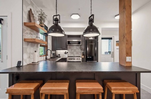 Tremblant-Les-Eaux Condo | Tremblant Prestige - Les Eaux 223-4