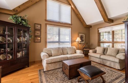 Mont-Tremblant House | Tremblant Prestige - Equinoxe 140-1