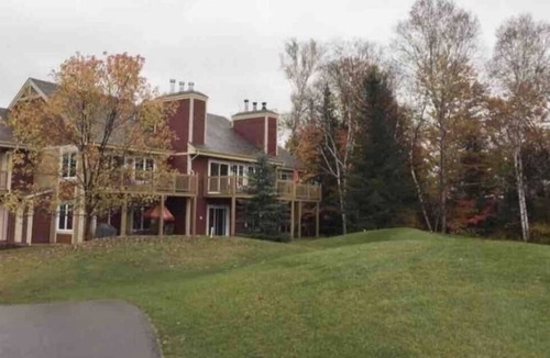 Mont-Tremblant House | Tremblant Ski-Golf Oasis with views🎿⛳️