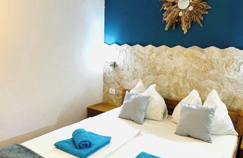 Vodice Hotel | Tremendous 2-bedroom Apartment with AC in tranquil Vodice