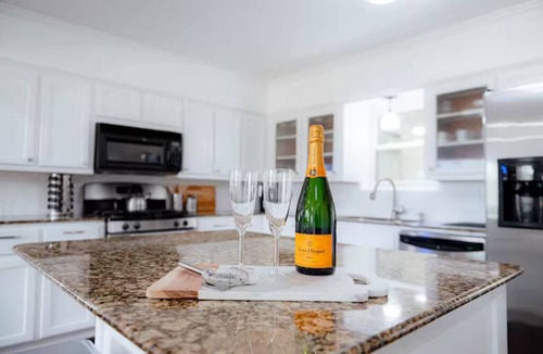 Cedar Hill House | Tremendous 3-bedroom house with AC in welcoming Cedar Hill