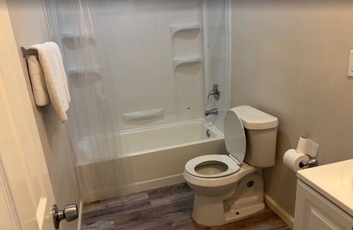 Cleveland House | Tremendous 3-bedroom house with AC in friendly Cleveland. 275