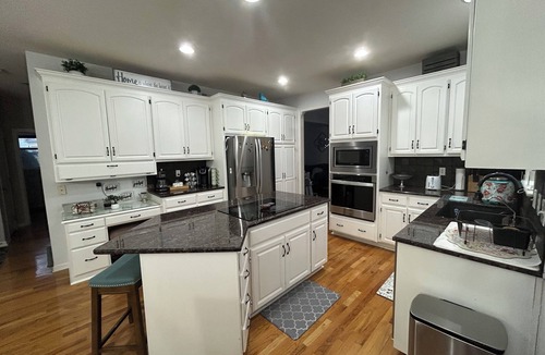 Olathe House | Tremendous 4-bedroom house with AC in charming Olathe