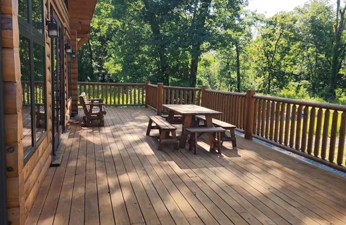 Cookson Cabin | Tremendous 5-bedroom cabin near Lake Tenkiller!