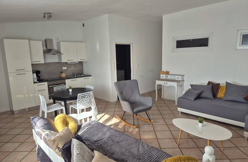 Crest Apartment | Tremendous studio with AC in charming Crest