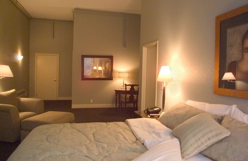 Marshalltown Hotel | Tremont Inn on Main