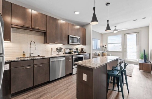 Montopolis Apartment | Trendy 1BR king suite close to DT w/fast WiFi