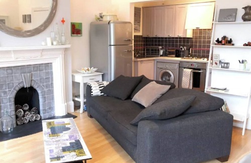 West Hampstead Apartment | Trendy 2BD Flat West Hampstead