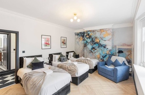 Homerton Apartment | Trendy 3-Bedroom Hackney Pad