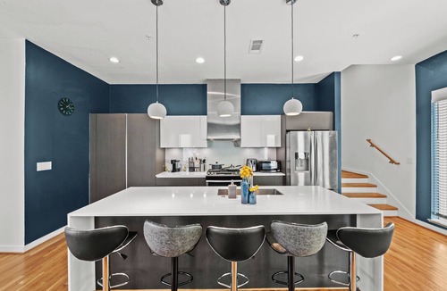 Cedars House | Trendy 3BR I Free Parking I Workspace