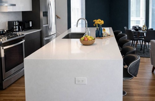 Cedars House | Trendy 3BR I Parking I Workspace