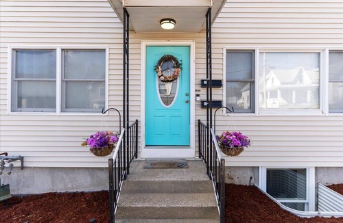 Manchester Apartment | Trendy and clean apartment!