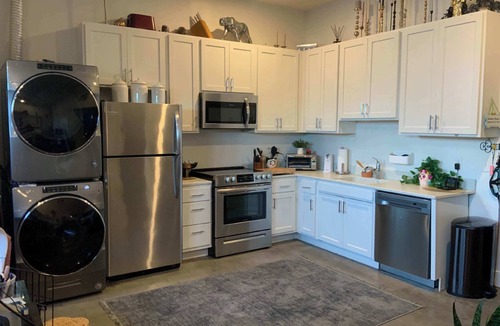 Dahlman Apartment | Trendy Apt 1.6 mi to CWS! W/D, WiFi, can sleep 4, can squeeze in more! Pets OK