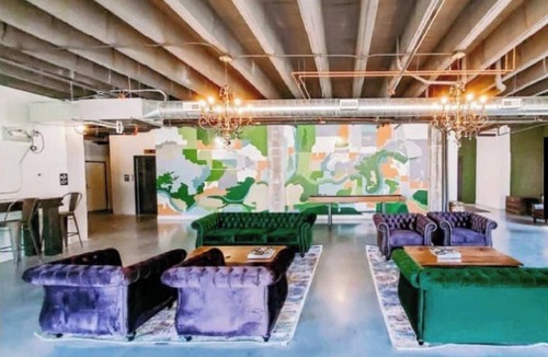 Dahlman Apartment | Trendy Apt 1.6 mi to CWS! W/D, WiFi, can sleep 4, can squeeze in more! Pets OK