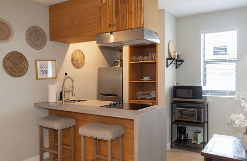 East Little Havana Apartment | Trendy Brickell 2bd/2bth Free Parking Apt 7