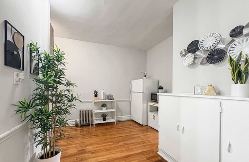 Chicago Apartment | Trendy & Comfy Studio Unit