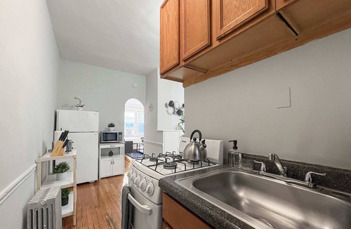 Chicago Apartment | Trendy & Comfy Studio Unit