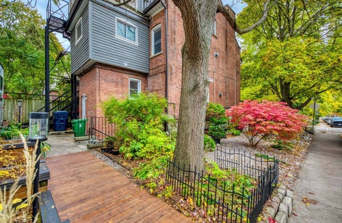 The Beaches House | Trendy Dixon Toronto Escape | Close to the Beach