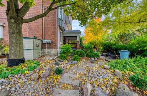 The Beaches House | Trendy Dixon Toronto Escape | Close to the Beach