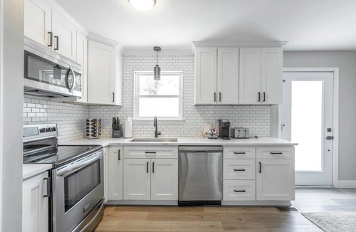 East Brainerd House | Trendy Group Getaway