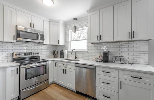 East Brainerd House | Trendy Group Getaway