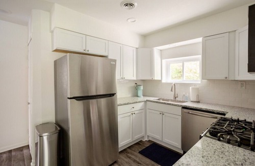 Rosedale House | Trendy Home + 39th ST/KU MED + FirePit + LongStays