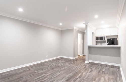 Koreatown Apartment | Trendy Koreatown Condo