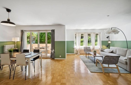 Horgen District Apartment | Trendy Loft: Open Design