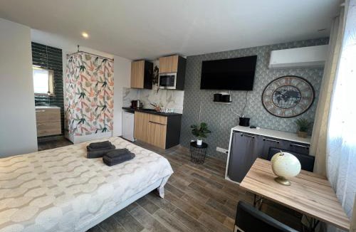 Tassin Apartment | Trendy love Balnéo