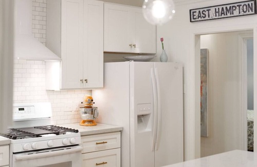 Bellville House | Trendy & Posh! Your smalltown retreat awaits!