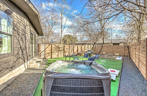 MLK House | Trendy Stay for 12 w/Hot Tub, Mins to DT + 6th St!